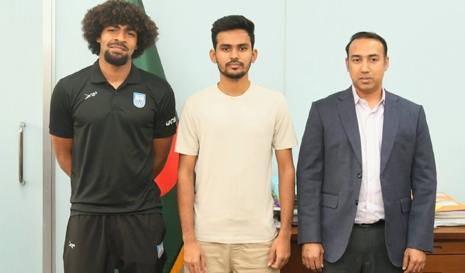 সিন্ডিকেটের প্রমাণ মিললে ব্যবস্থা নেবে সরকার: ক্রীড়া উপদেষ্টা